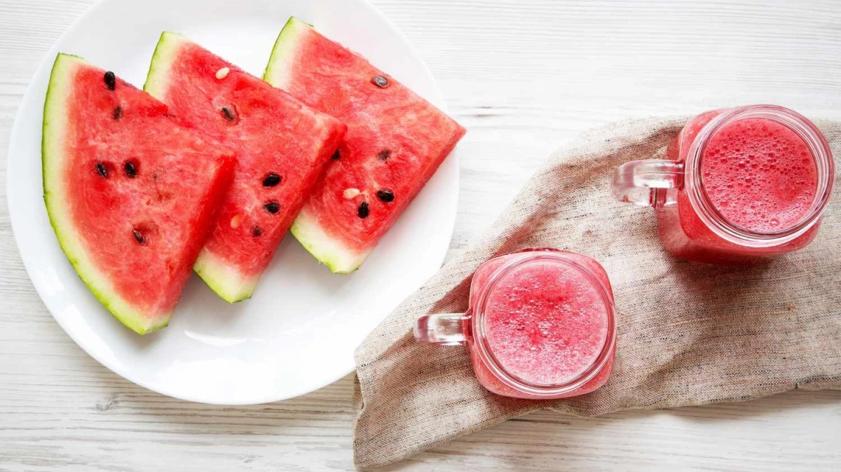 تغذیه و سبک زندگی مناسب تابستان برای گرم‌مزاج و سردمزاج‌ها