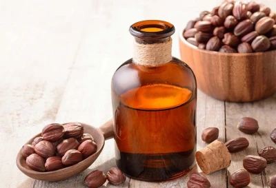 فواید روغن جوجوبا برای پوست و مو